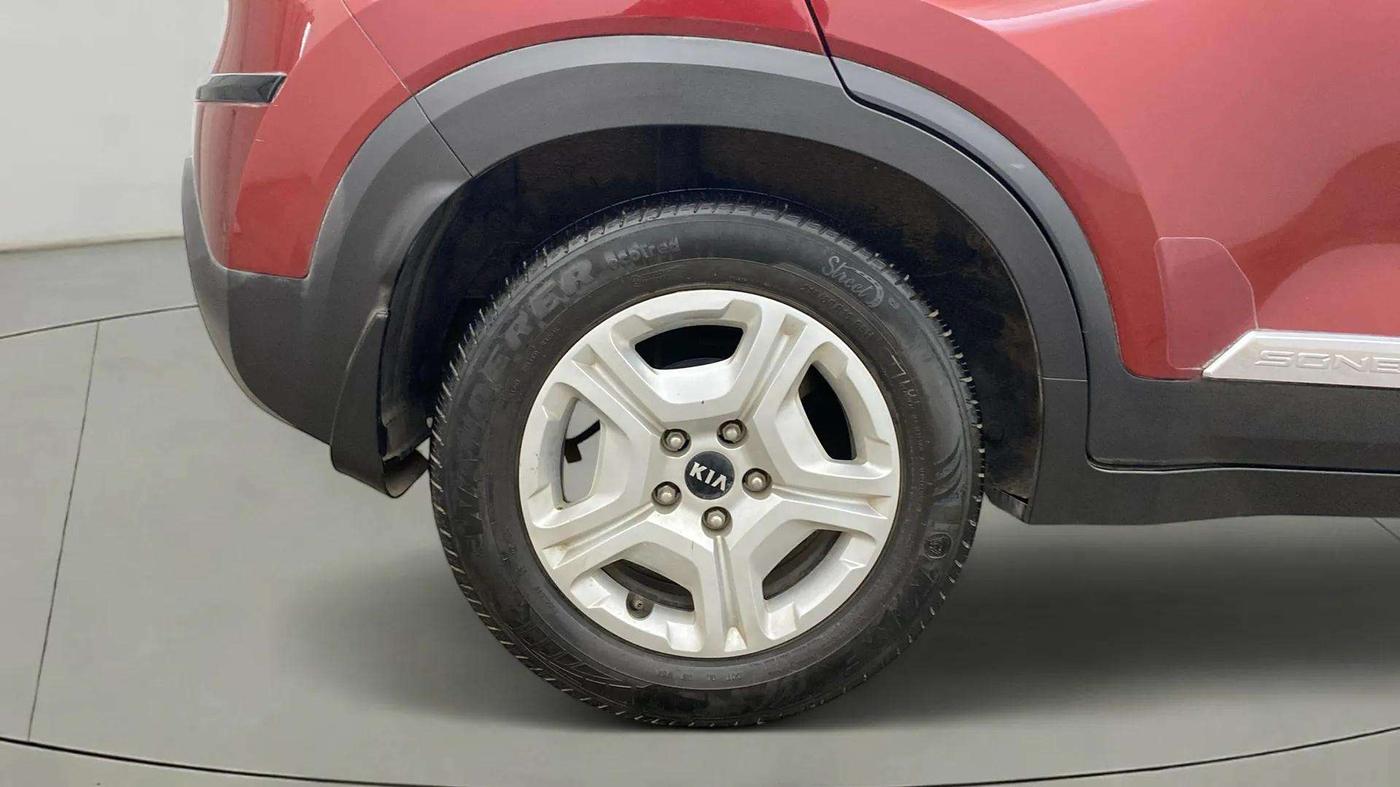 2020 KIA SONET HTK PLUS 1.0 IMT, Petrol, Manual, 42,968 km, Right Rear Wheel