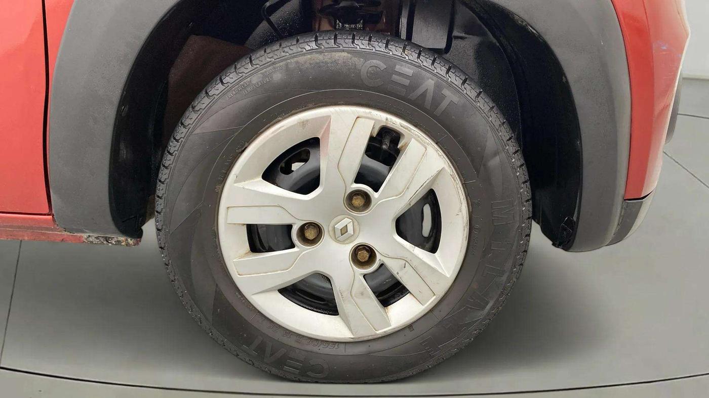 2019 Renault Kwid RXL, Petrol, Manual, 45,654 km, Right Front Wheel