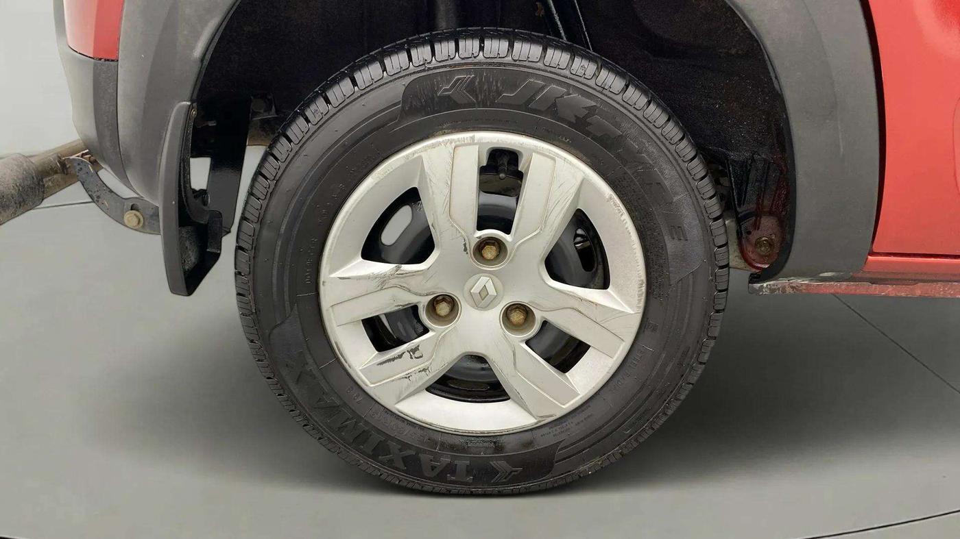 2019 Renault Kwid RXL, Petrol, Manual, 45,654 km, Right Rear Wheel