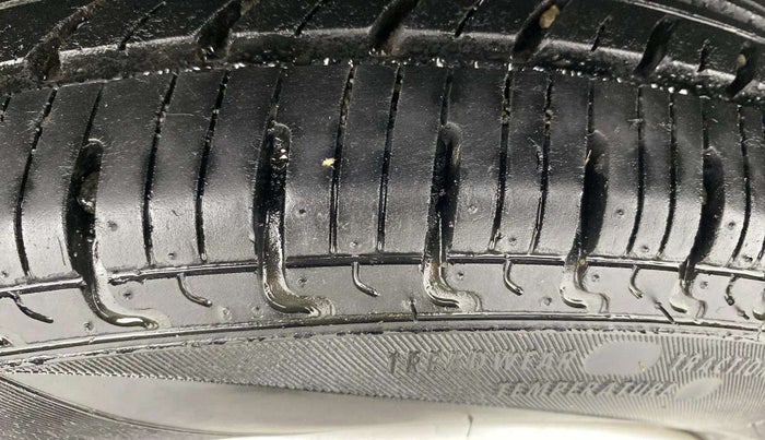2019 Renault Kwid RXL, Petrol, Manual, 45,620 km, Left Rear Tyre Tread