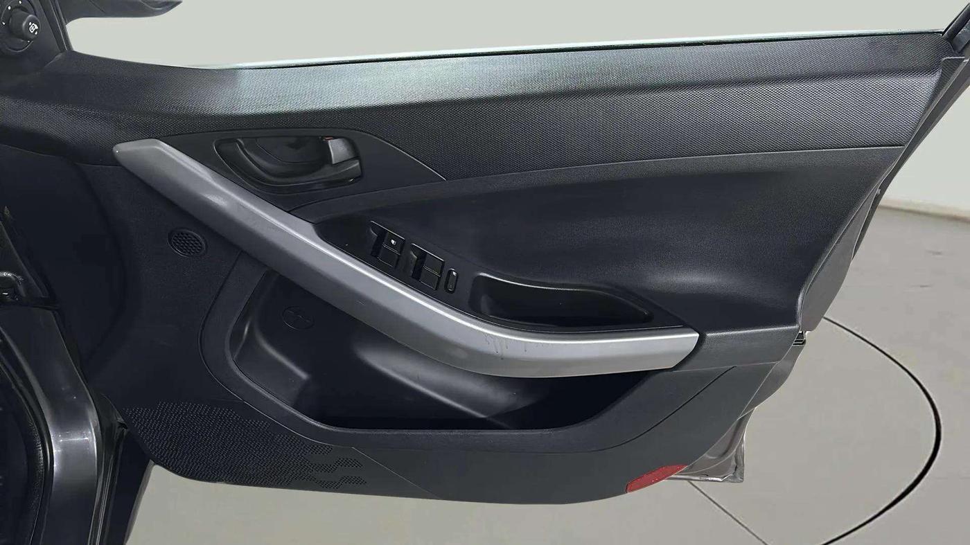 2022 Tata NEXON XM PETROL, Petrol, Manual, 8,521 km, Driver Side Door Panels Control