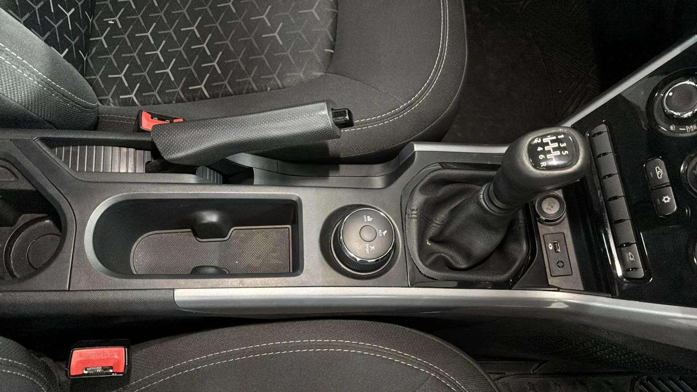 2022 Tata NEXON XM PETROL, Petrol, Manual, 8,521 km, Gear Lever
