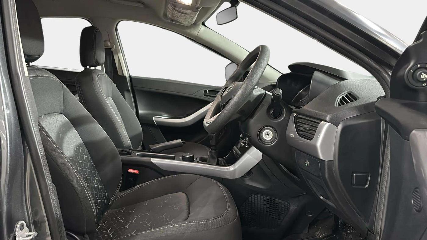 2022 Tata NEXON XM PETROL, Petrol, Manual, 8,521 km, Right Side Front Door Cabin