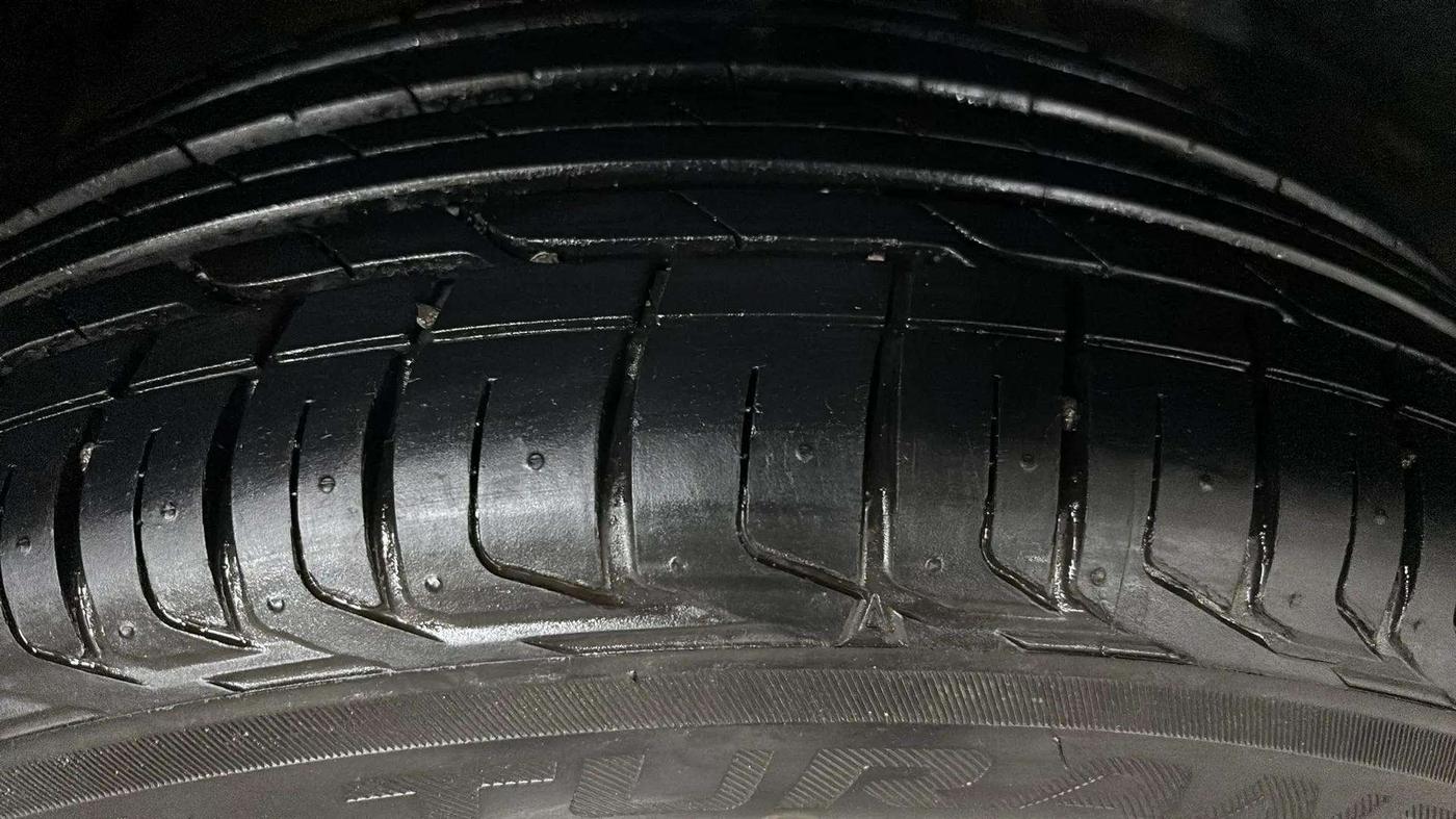 2022 Tata NEXON XM PETROL, Petrol, Manual, 8,521 km, Right Rear Tyre Tread
