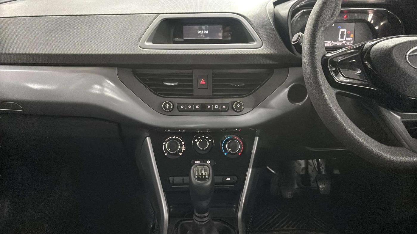 2022 Tata NEXON XM PETROL, Petrol, Manual, 8,521 km, Air Conditioner