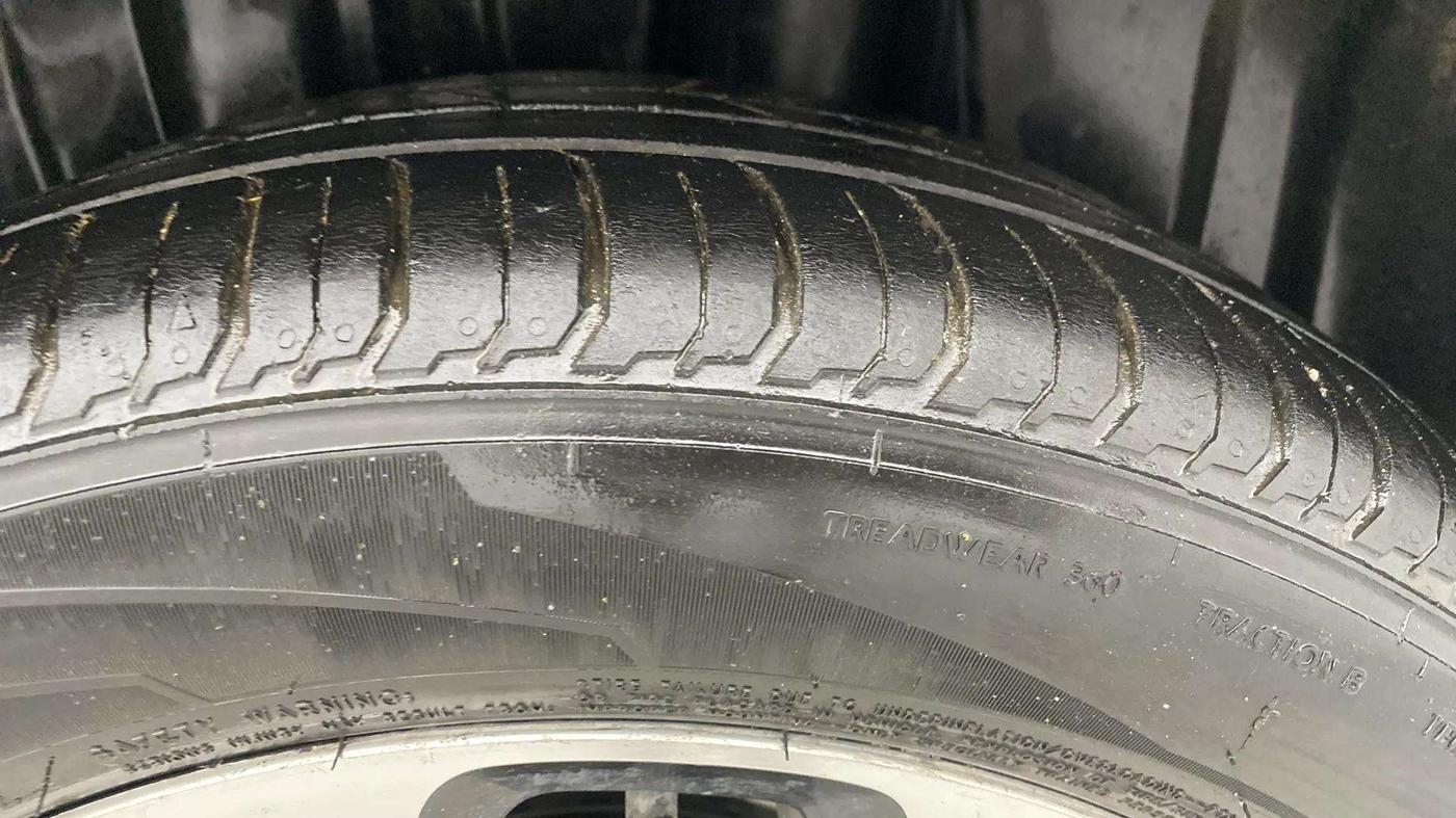 2022 Maruti Baleno ALPHA 1.2 AGS, CNG, Automatic, 68,393 km, Left Rear Tyre Tread