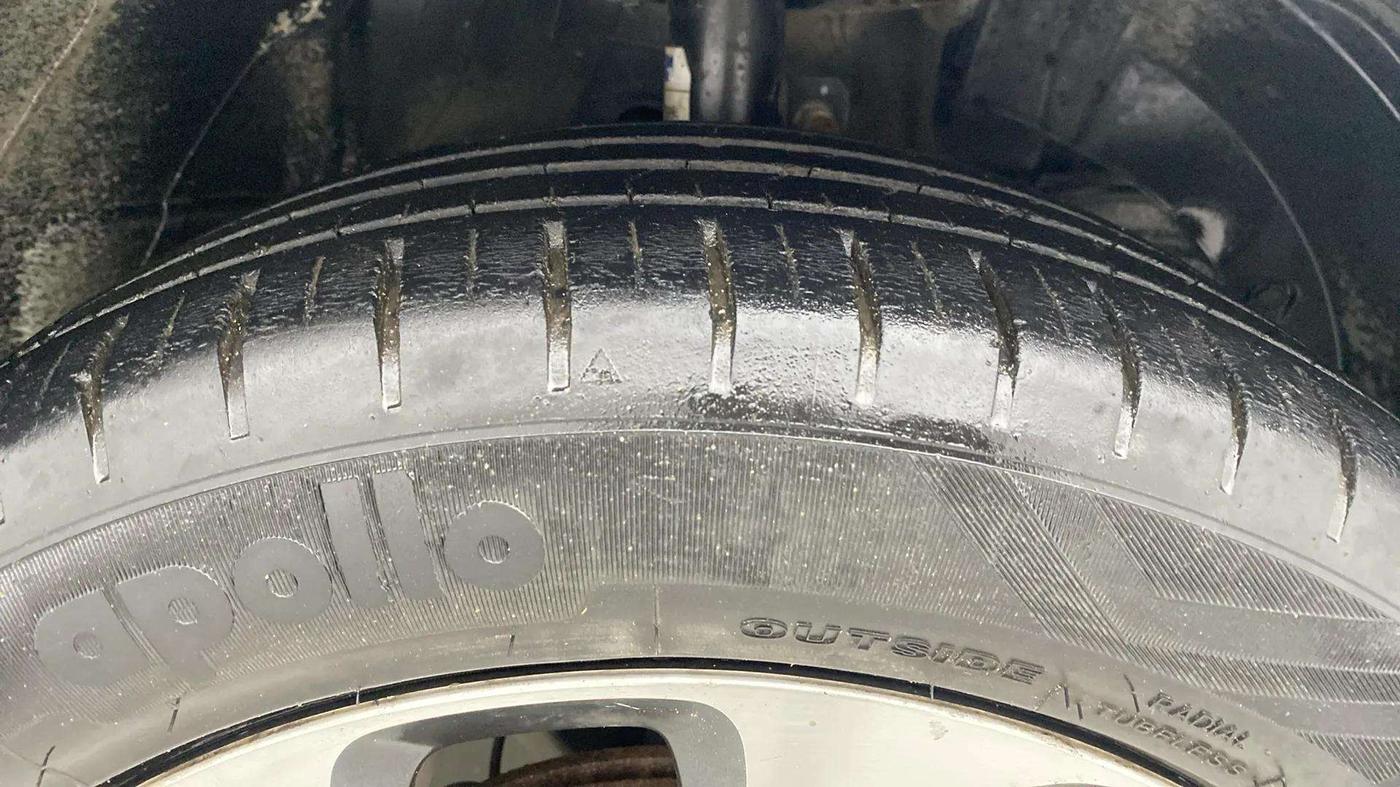 2022 Maruti Baleno ALPHA 1.2 AGS, CNG, Automatic, 68,393 km, Right Front Tyre Tread