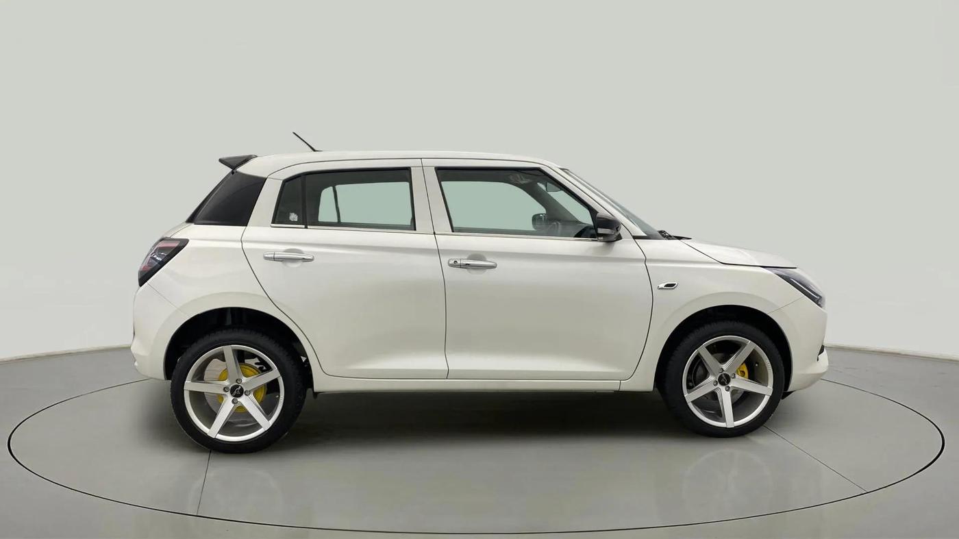 2025 Maruti Swift LXi, Petrol, Manual, 1,829 km, Right Side View