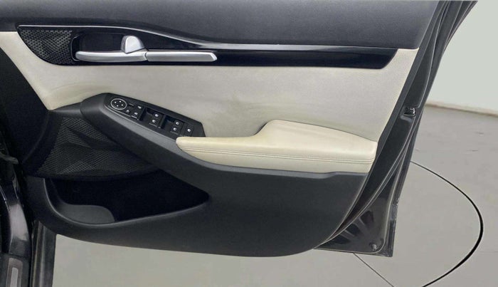 2021 KIA SELTOS HTX IVT 1.5 PETROL, Petrol, Automatic, 46,797 km, Driver Side Door Panels Control