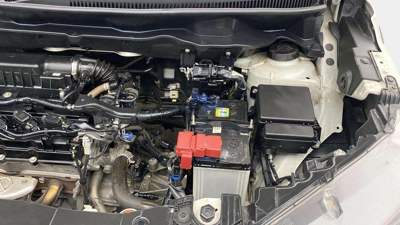 2021 Maruti XL6 ZETA MT, Petrol, Manual, 54,666 km, Engine View - Left