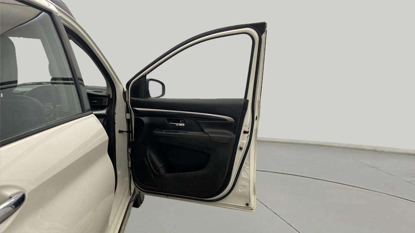 2021 Maruti XL6 ZETA MT, Petrol, Manual, 54,666 km, RHS Front Door