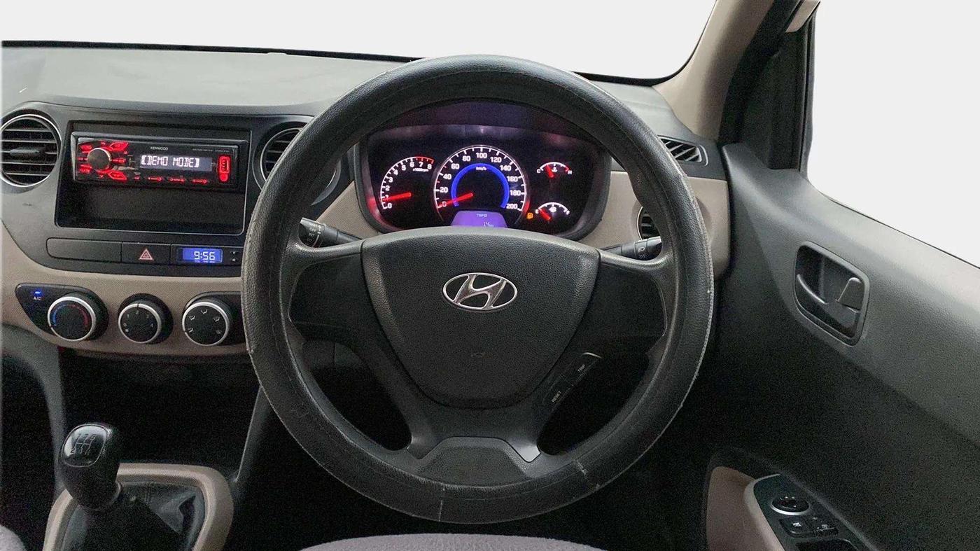 2015 Hyundai Grand i10 MAGNA 1.2 KAPPA VTVT, Petrol, Manual, 52,553 km, Steering Wheel Close Up