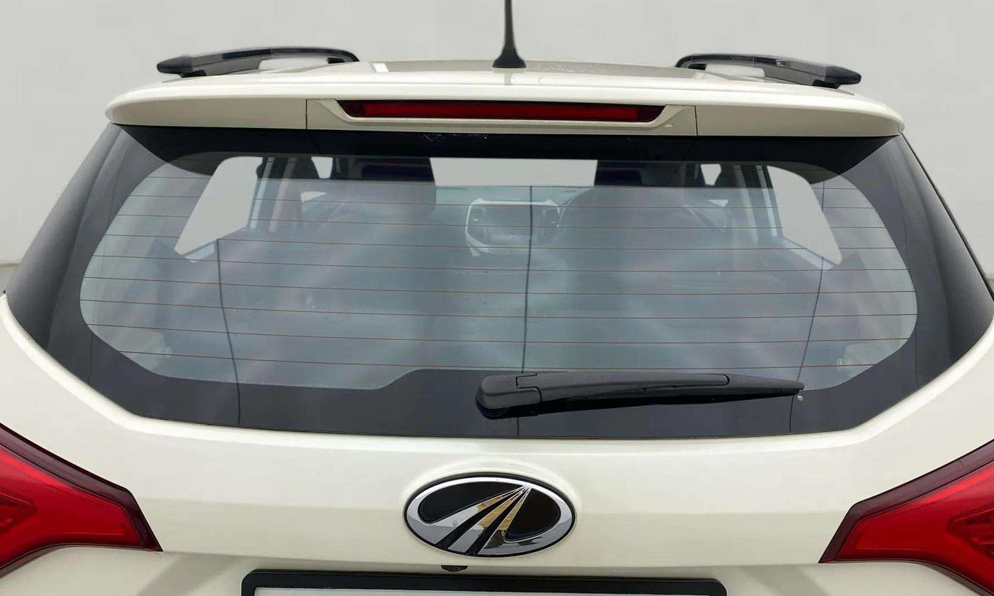 2020 Mahindra XUV300 W8 1.5 DIESEL AMT, Diesel, Automatic, 92,014 km, Rear Windshield