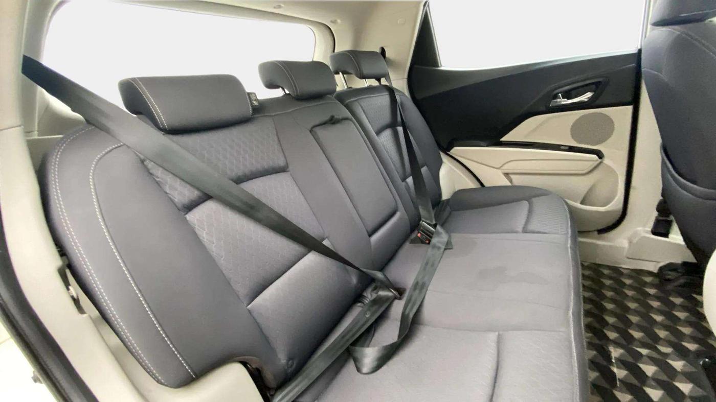 2020 Mahindra XUV300 W8 1.5 DIESEL AMT, Diesel, Automatic, 92,014 km, Right Side Rear Door Cabin