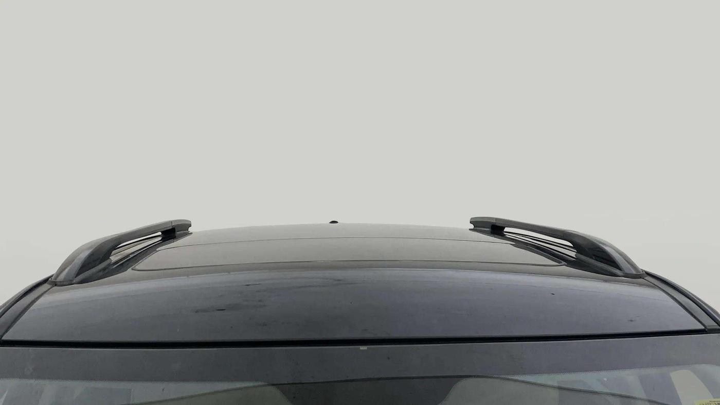 2023 Mahindra XUV300 W4 1.2 PETROL, Petrol, Manual, 10,614 km, Moonroof/ Sunroof