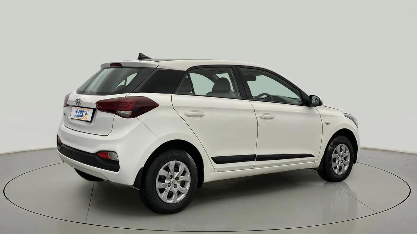 2018 Hyundai Elite i20 MAGNA EXECUTIVE 1.2, Petrol, Manual, 49,232 km, Right Back Diagonal