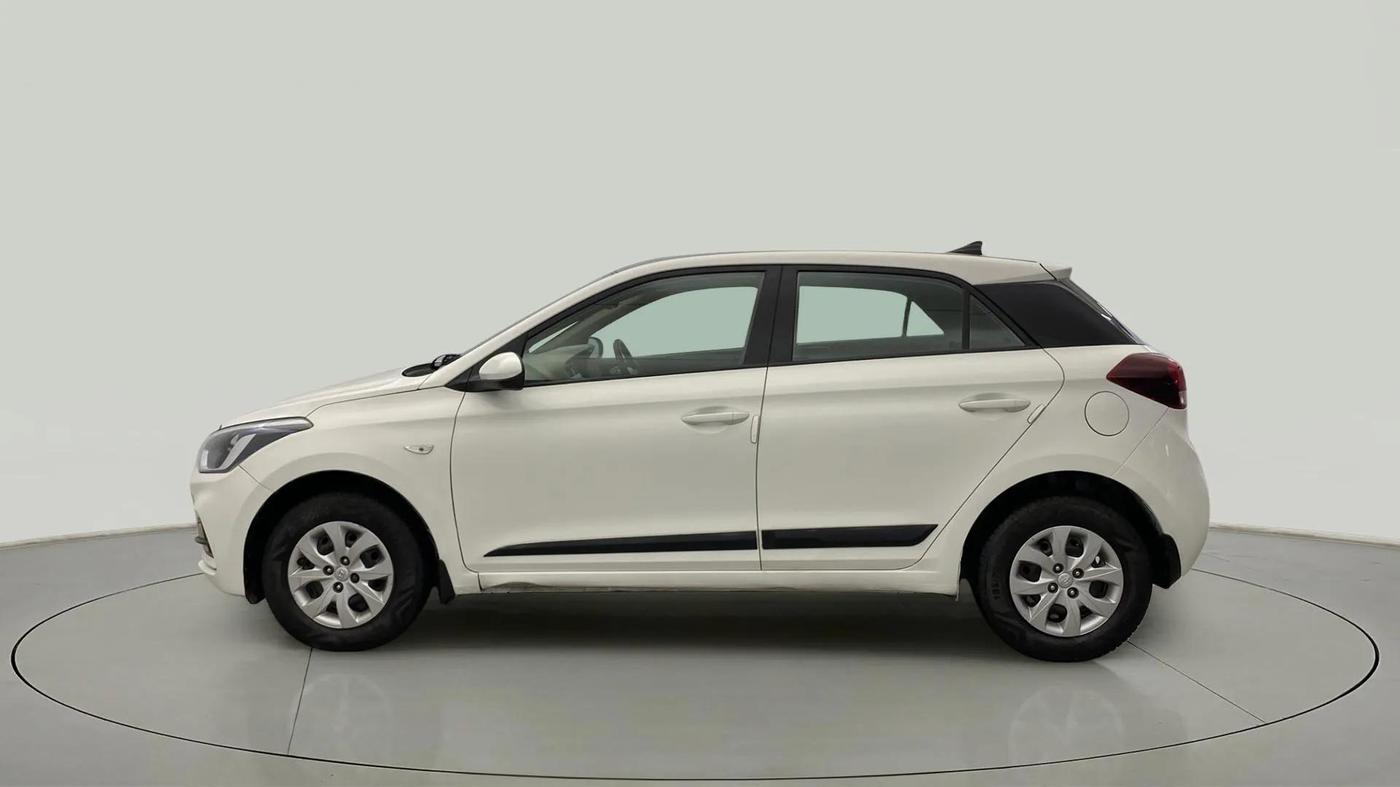 2018 Hyundai Elite i20 MAGNA EXECUTIVE 1.2, Petrol, Manual, 49,232 km, Left Side
