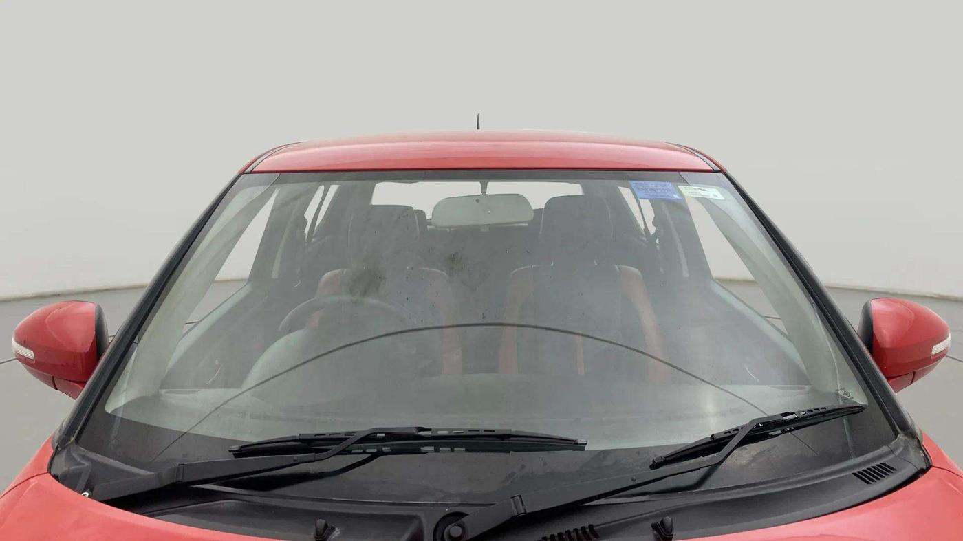 2016 Maruti Swift VXI, Petrol, Manual, 40,550 km, Front Windshield