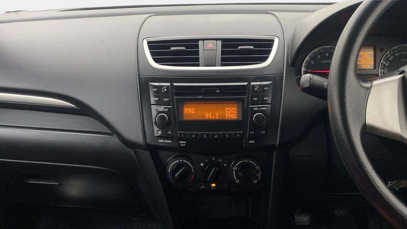 2016 Maruti Swift VXI, Petrol, Manual, 40,550 km, Air Conditioner