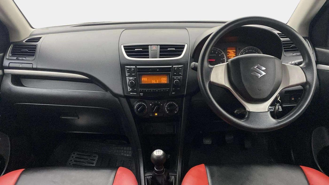 2016 Maruti Swift VXI, Petrol, Manual, 40,550 km, Dashboard