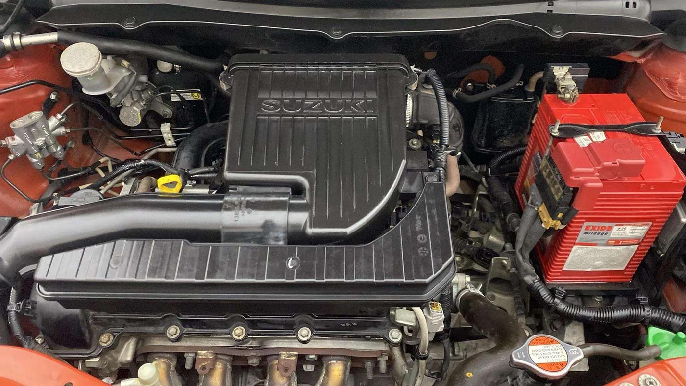 2016 Maruti Swift VXI, Petrol, Manual, 40,550 km, Engine View
