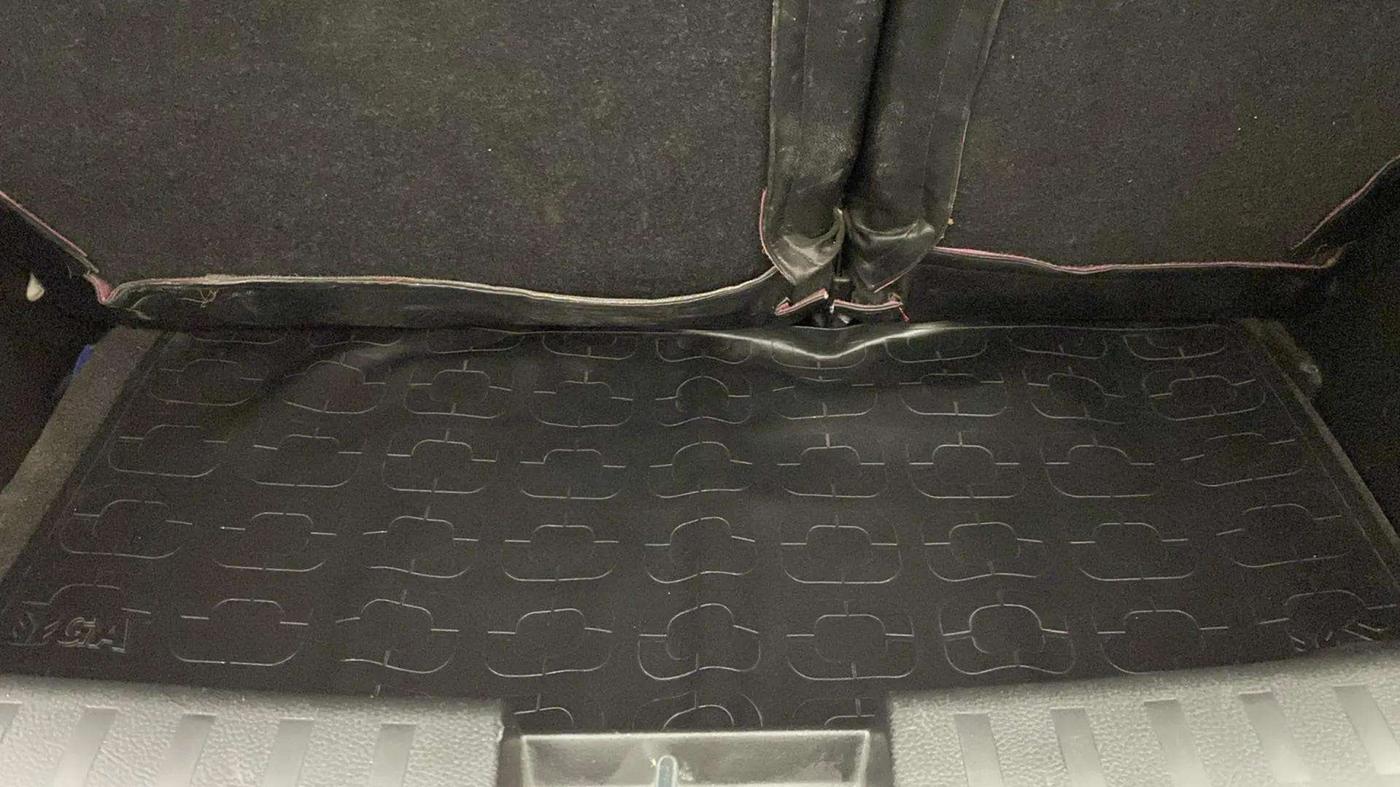 2016 Maruti Swift VXI, Petrol, Manual, 40,550 km, Boot Inside