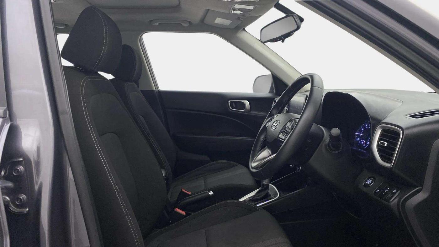 2019 Hyundai VENUE SX PLUS 1.0 TURBO DCT, Petrol, Automatic, 38,883 km, Right Side Front Door Cabin