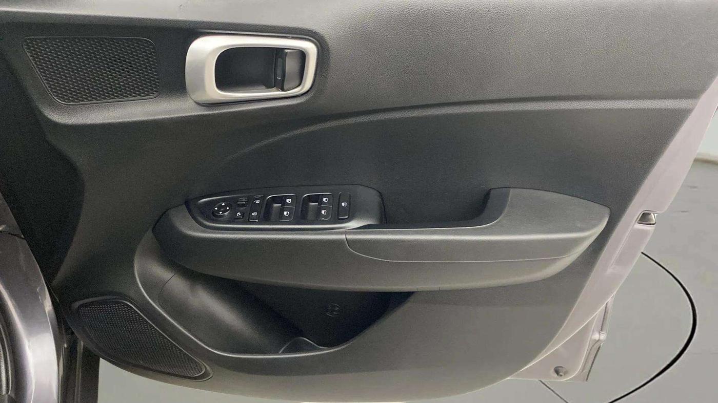 2019 Hyundai VENUE SX PLUS 1.0 TURBO DCT, Petrol, Automatic, 38,883 km, Driver Side Door Panels Control