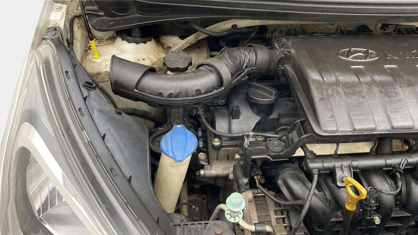 2018 Hyundai Xcent SX 1.2, Petrol, Manual, 54,769 km, Engine View - Right