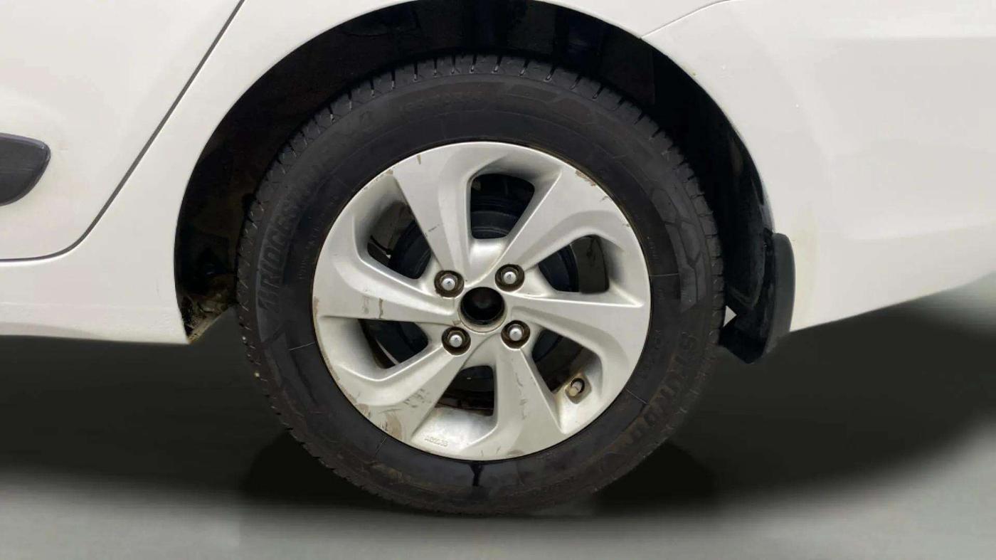 2018 Hyundai Xcent SX 1.2, Petrol, Manual, 54,769 km, Left Rear Wheel