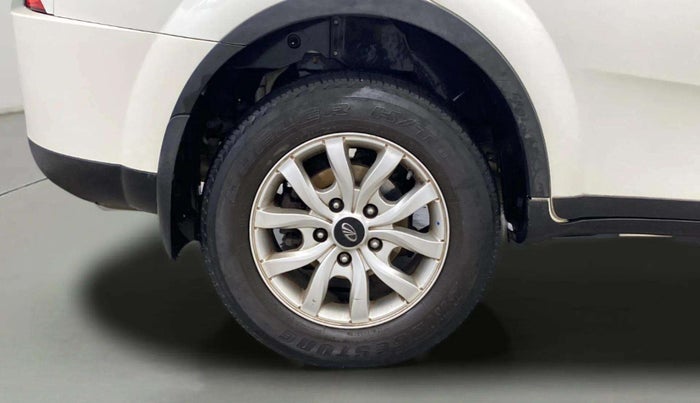 2019 Mahindra XUV500 W9 AT, Diesel, Automatic, 84,089 km, Right Rear Wheel