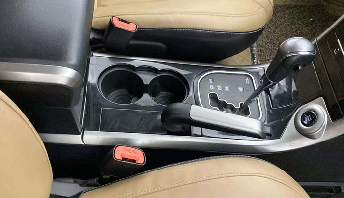 2019 Mahindra XUV500 W9 AT, Diesel, Automatic, 84,089 km, Gear Lever