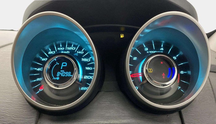 2019 Mahindra XUV500 W9 AT, Diesel, Automatic, 84,089 km, Odometer Image