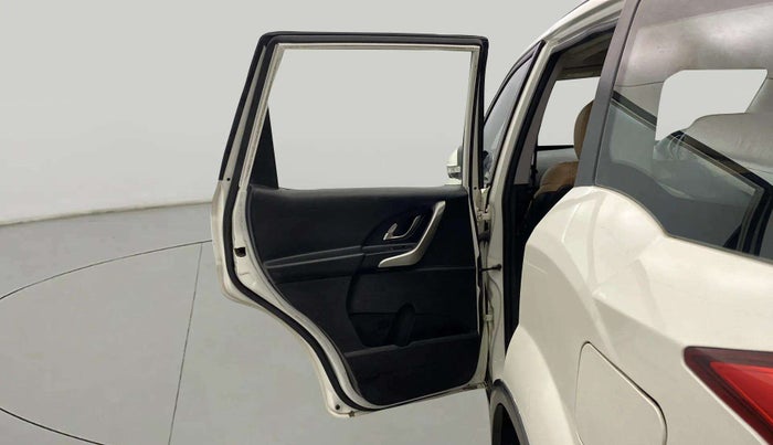 2019 Mahindra XUV500 W9 AT, Diesel, Automatic, 84,089 km, LHS Rear Door