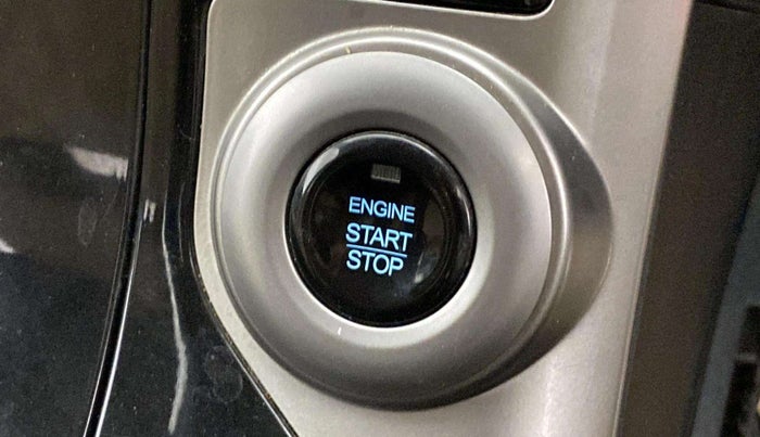 2019 Mahindra XUV500 W9 AT, Diesel, Automatic, 84,089 km, Keyless Start/ Stop Button