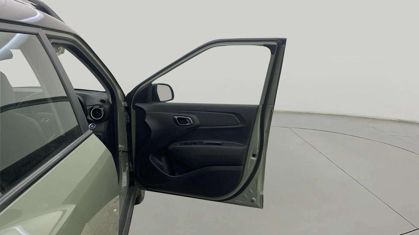 2023 Hyundai EXTER SX(O) CONNECT 1.2 AMT DUAL TONE, Petrol, Automatic, 17,850 km, RHS Front Door