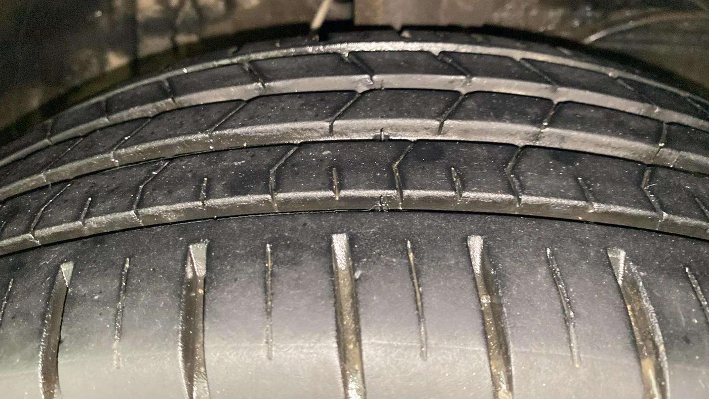 2017 Maruti Baleno ALPHA PETROL 1.2, Petrol, Manual, 22,292 km, Right Front Tyre Tread
