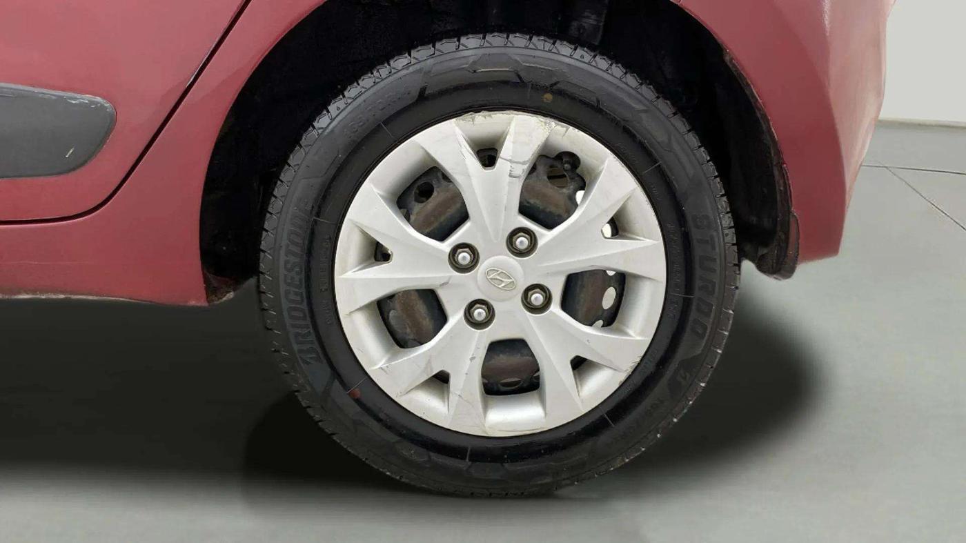 2016 Hyundai Grand i10 MAGNA 1.2 KAPPA VTVT, Petrol, Manual, 65,010 km, Left Rear Wheel