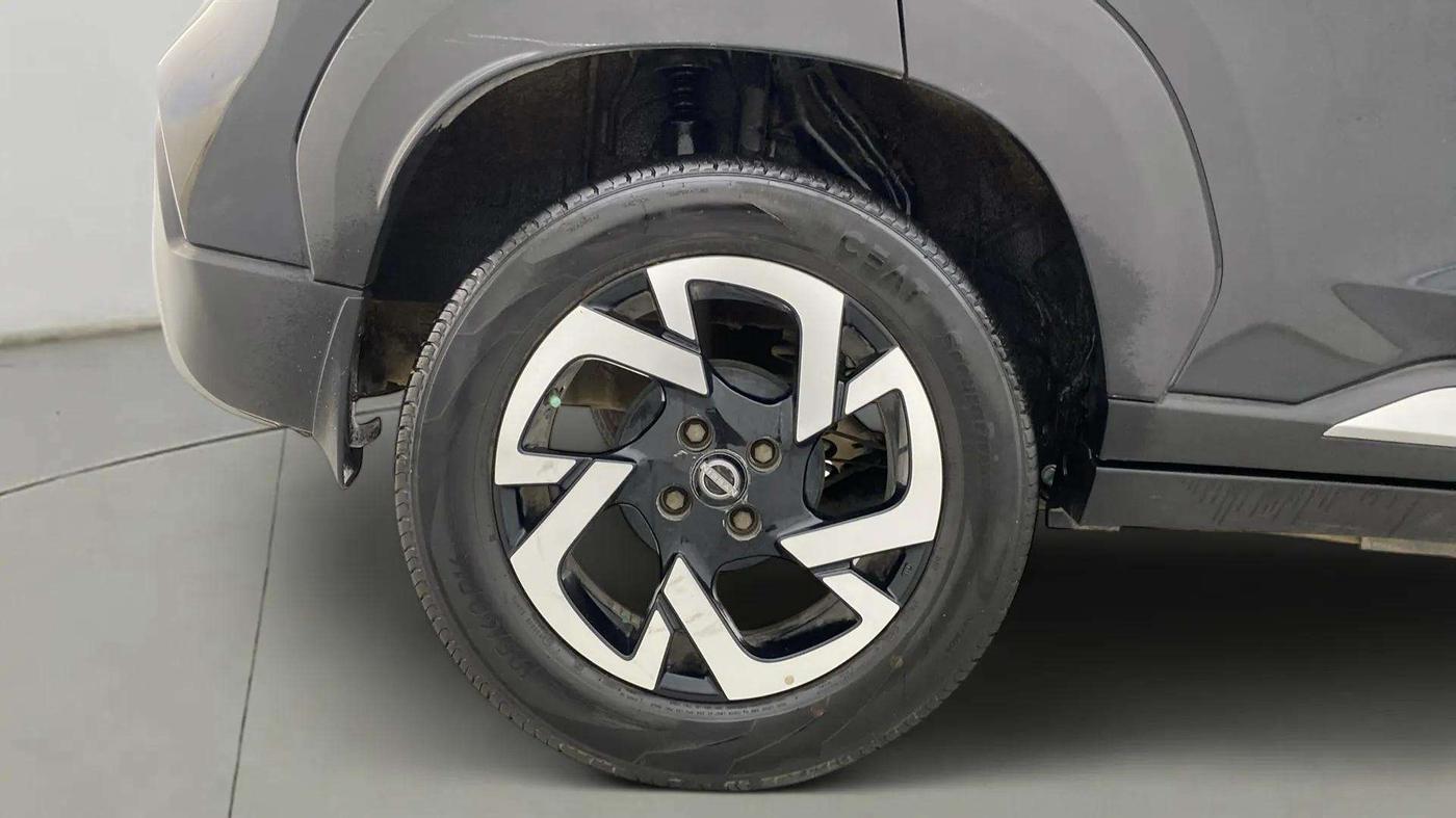 2022 Nissan MAGNITE XV MT, Petrol, Manual, 25,108 km, Right Rear Wheel