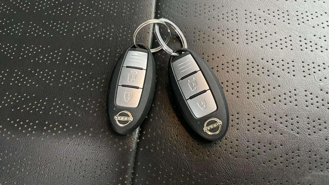 2022 Nissan MAGNITE XV MT, Petrol, Manual, 25,108 km, Key Close Up