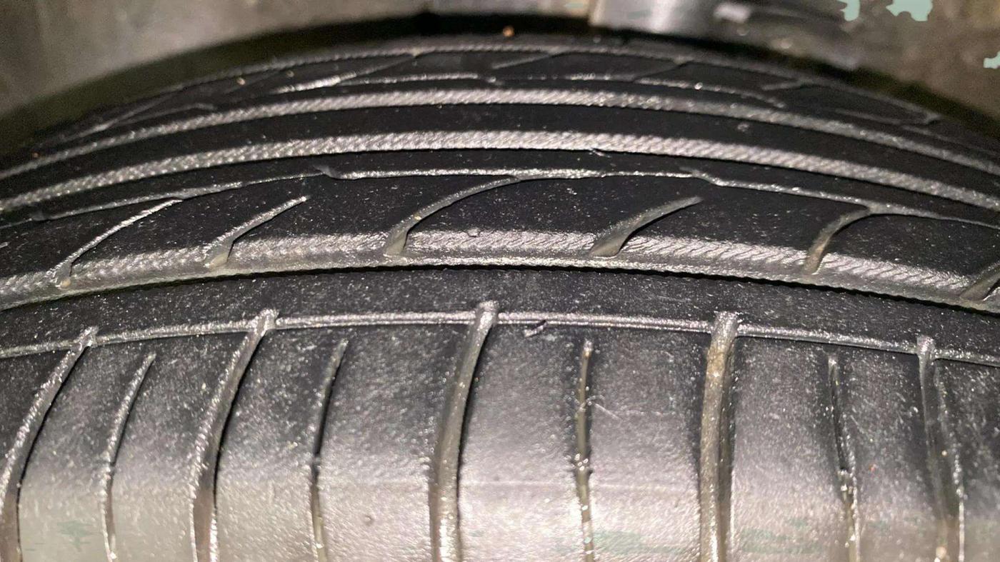 2015 Maruti Celerio ZXI, Petrol, Manual, 79,563 km, Left Front Tyre Tread