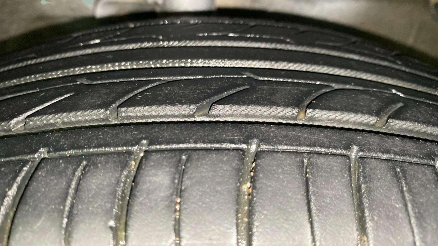 2015 Maruti Celerio ZXI, Petrol, Manual, 79,563 km, Right Front Tyre Tread