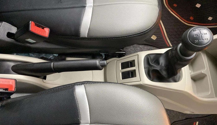 2022 Maruti Alto VXI, Petrol, Manual, 8,257 km, Gear Lever