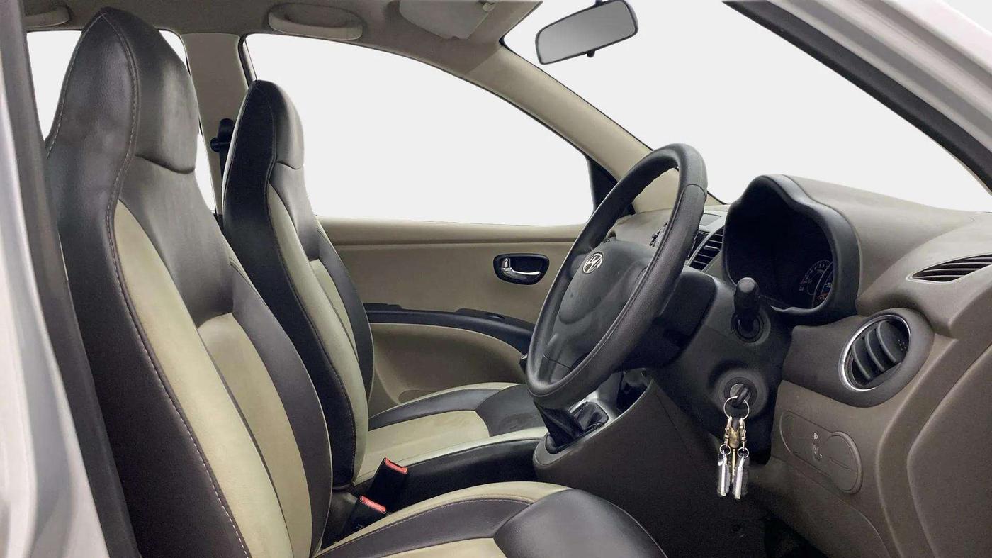 2013 Hyundai i10 MAGNA 1.2, Petrol, Manual, 42,658 km, Right Side Front Door Cabin