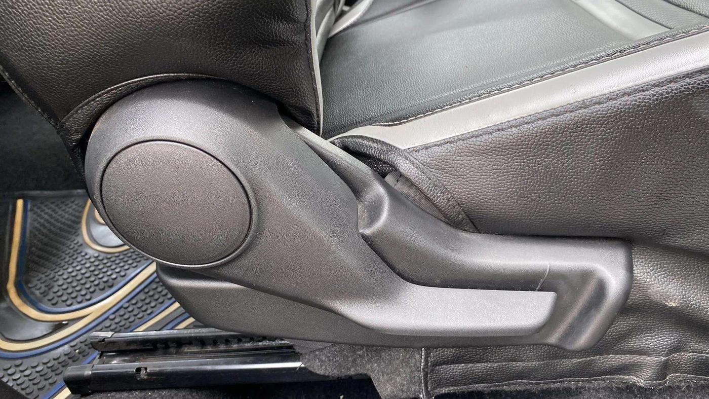 2021 Maruti Baleno DELTA PETROL 1.2, Petrol, Manual, 16,919 km, Driver Side Adjustment Panel
