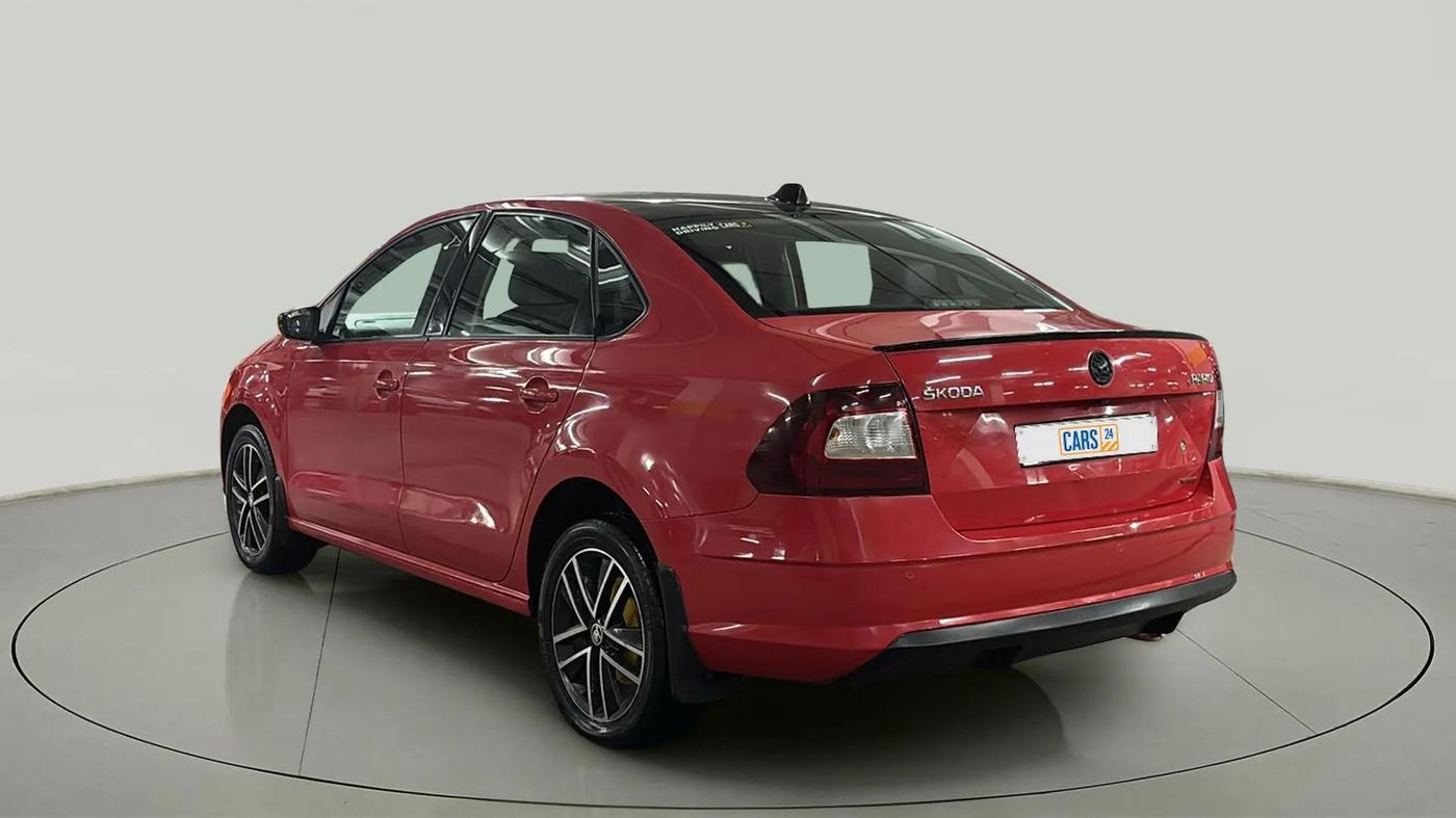 2018 Skoda Rapid STYLE 1.6 MPI AT, Petrol, Automatic, 71,766 km, Left Back Diagonal