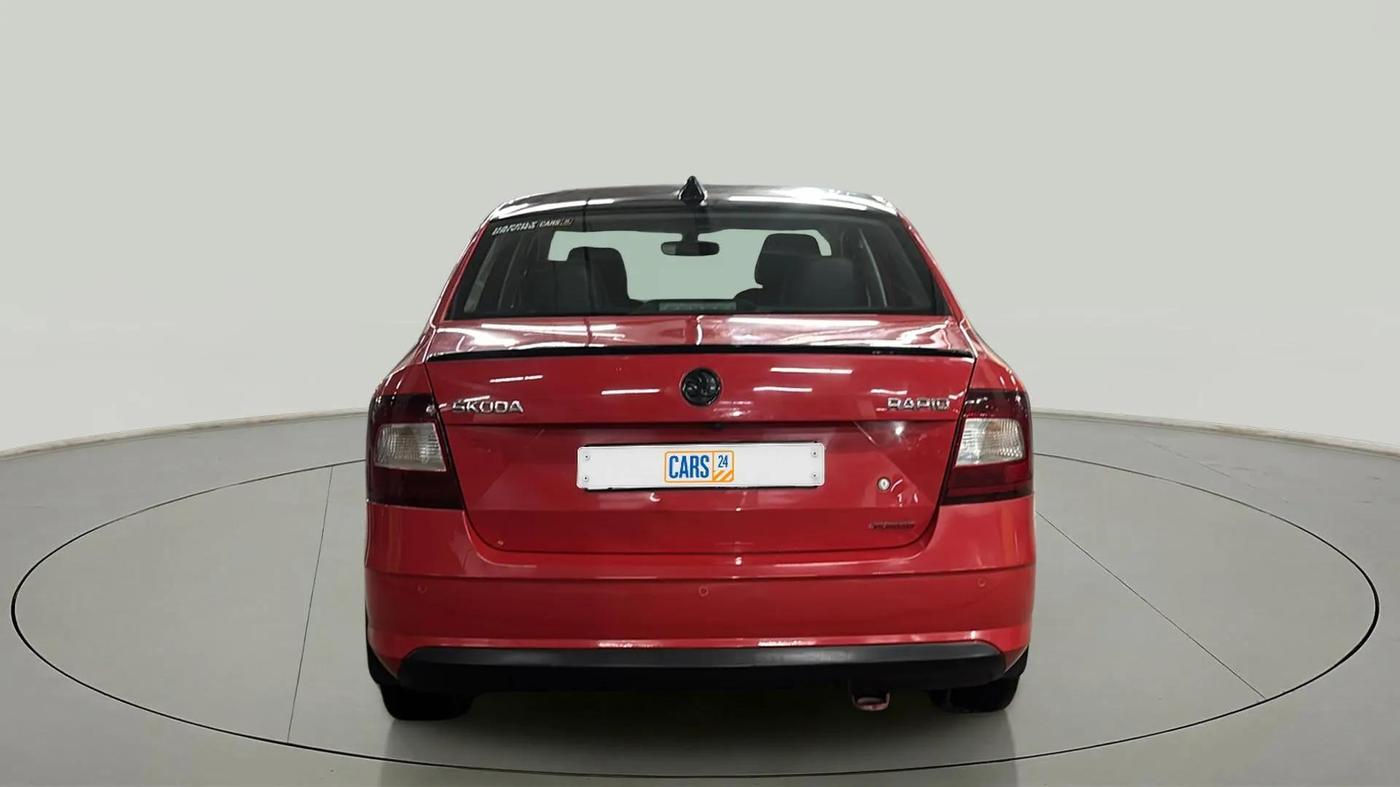 2018 Skoda Rapid STYLE 1.6 MPI AT, Petrol, Automatic, 71,766 km, Back/Rear