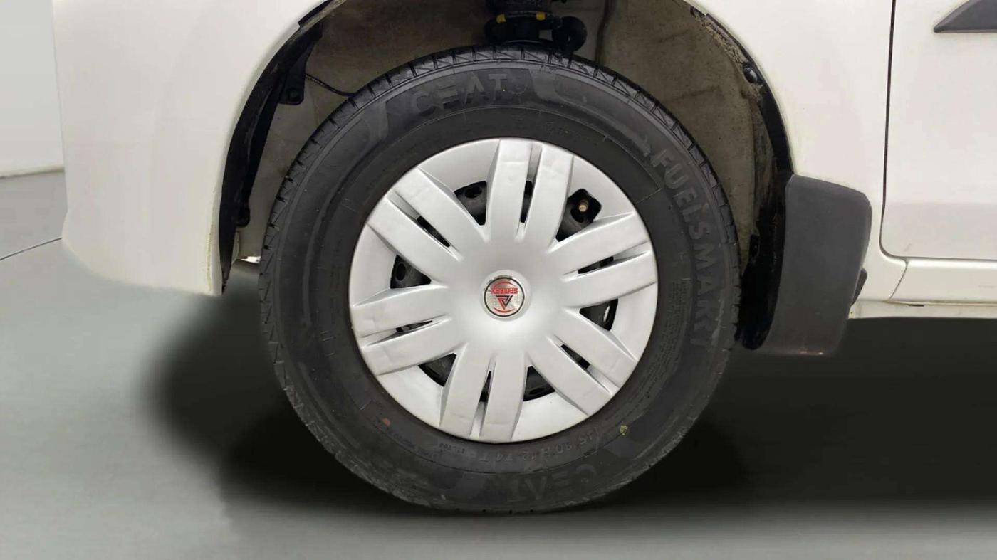 2022 Maruti Alto VXI, Petrol, Manual, 20,398 km, Left Front Wheel