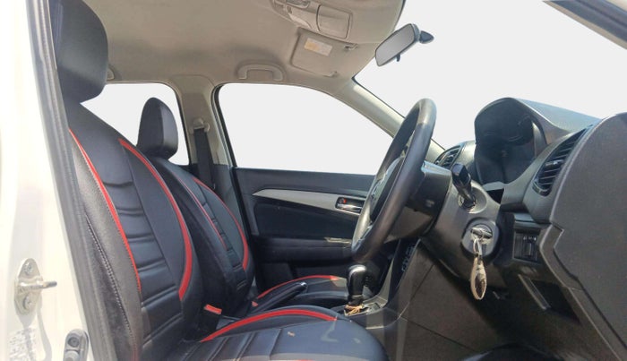 2019 Maruti Vitara Brezza ZDI AMT, Diesel, Automatic, 51,483 km, Right Side Front Door Cabin
