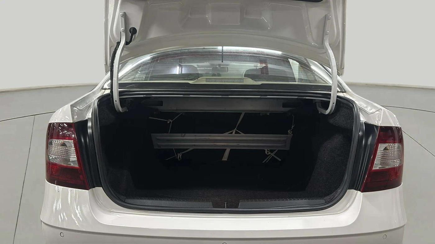 2020 Skoda Rapid ACTIVE 1.0 TSI, Petrol, Manual, 82,242 km, Boot Open Zoomed View